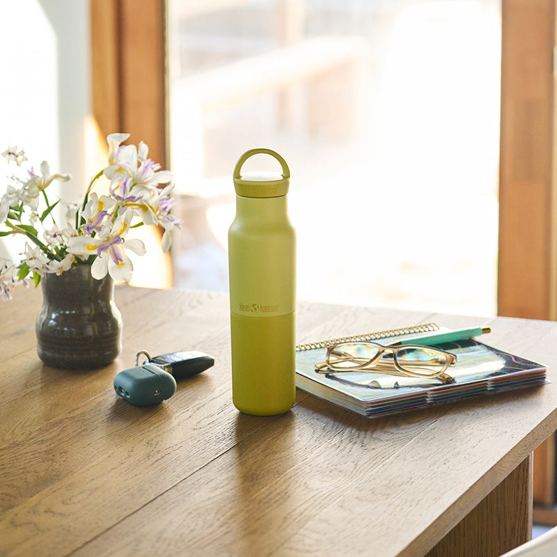 12oz-rise-classic-with-arch-loop-cap-p5 12oz_rise_classic_insulated_acacia_table_square.jpg