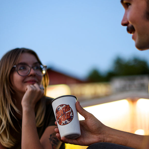 16oz-pint-cup-santa-cruz-i7 16oz_pints_santa_cruz_vacationdot_couple_square.jpg