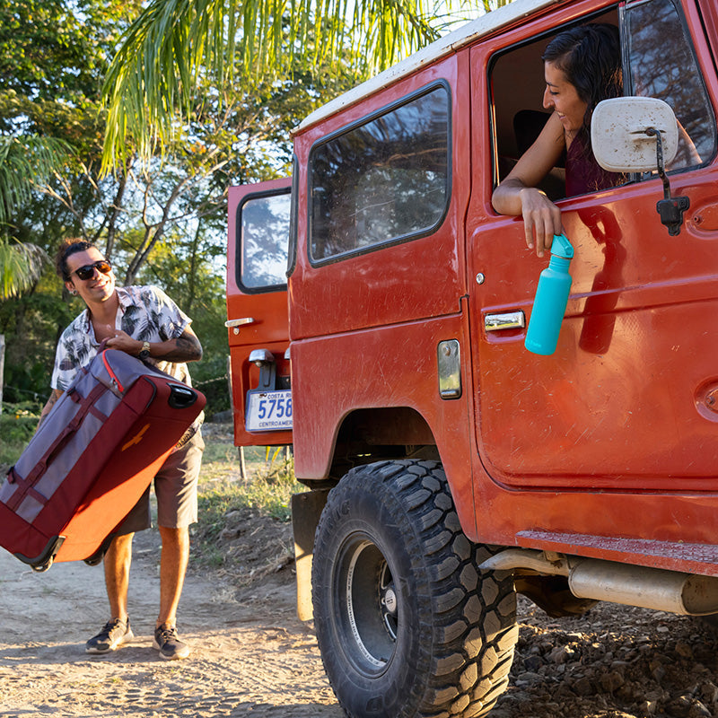 18oz-classic-with-flip-seal-sport-cap-u2 classic_18oz_flip_seal_baltic_jeep_packing_window_square.jpg