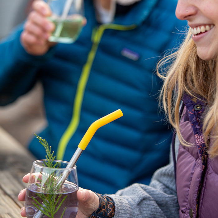 straw-4-pack-e2 recycled_steel_straw_drink_smile_lifestyle.jpg