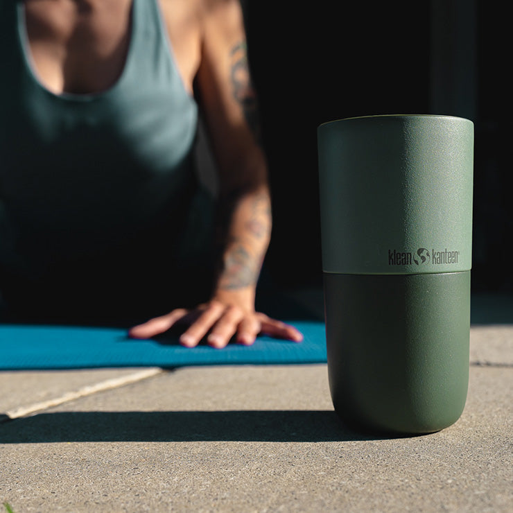 smoothie-set-h1 smoothie_kit_rise_tumbler_seaspray_closeup.jpg
